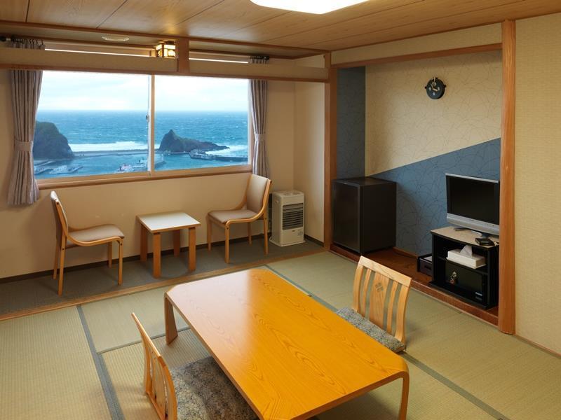 Shiretoko Yuhi No Ataruie Onsen Hostel Shari Exterior foto